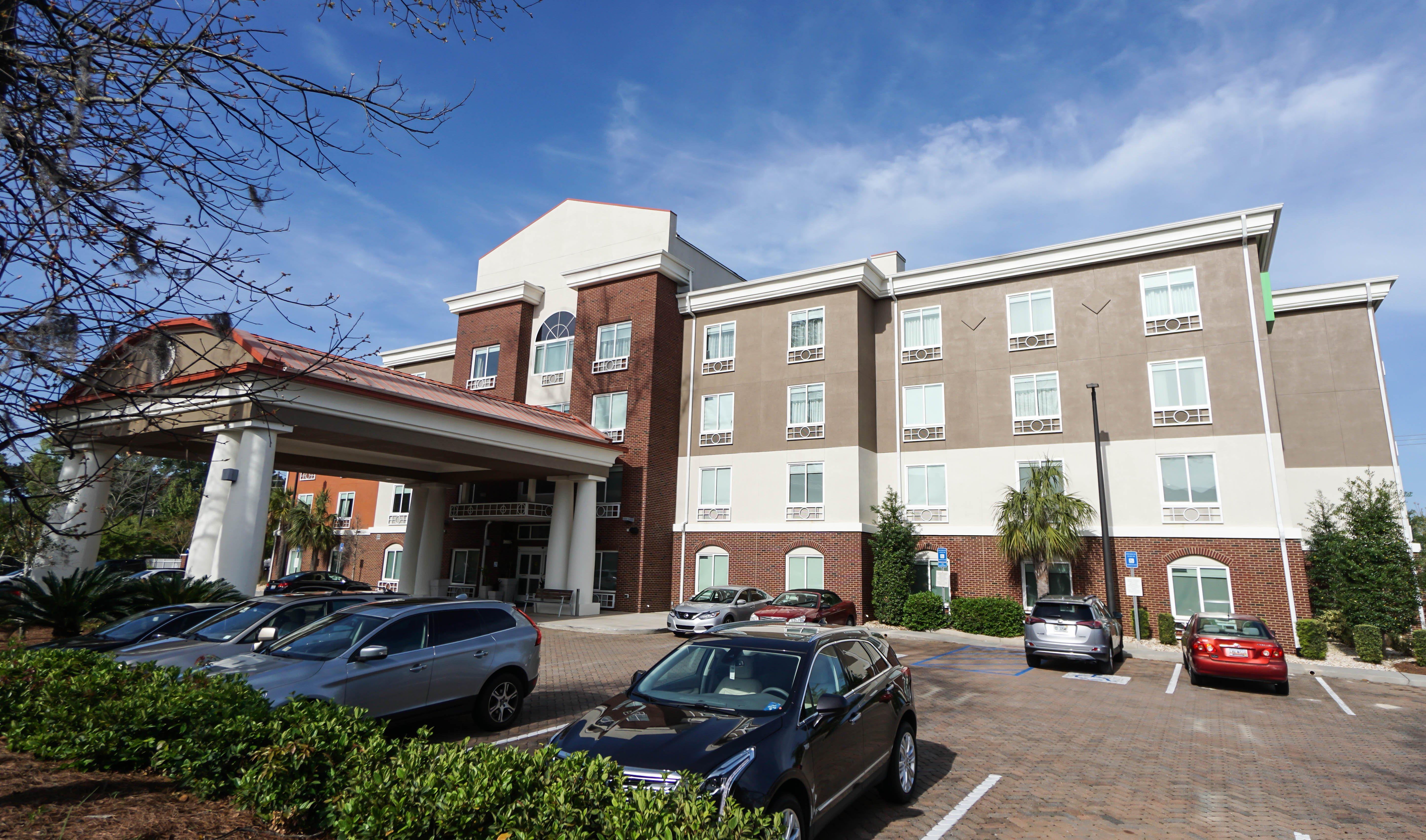 Holiday Inn Express Hotel & Suites Savannah Midtown, An Ihg Hotel Екстер'єр фото