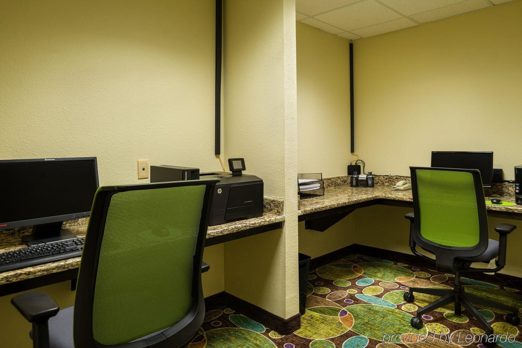 Holiday Inn Express Hotel & Suites Savannah Midtown, An Ihg Hotel Екстер'єр фото